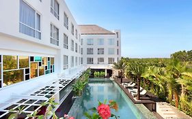 Mercure Harvestland Kuta Bali